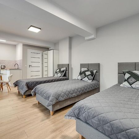 ריבניק Central Platinum Apartments 18 מראה חיצוני תמונה